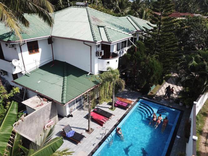 Avon Villa Хіккадува Екстер'єр фото
