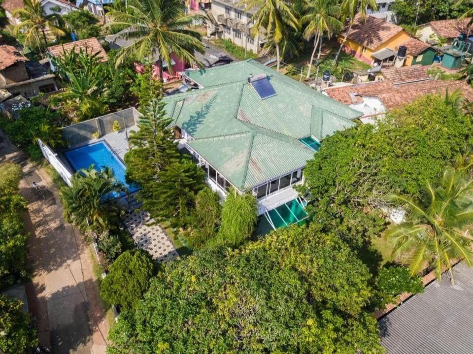 Avon Villa Хіккадува Екстер'єр фото