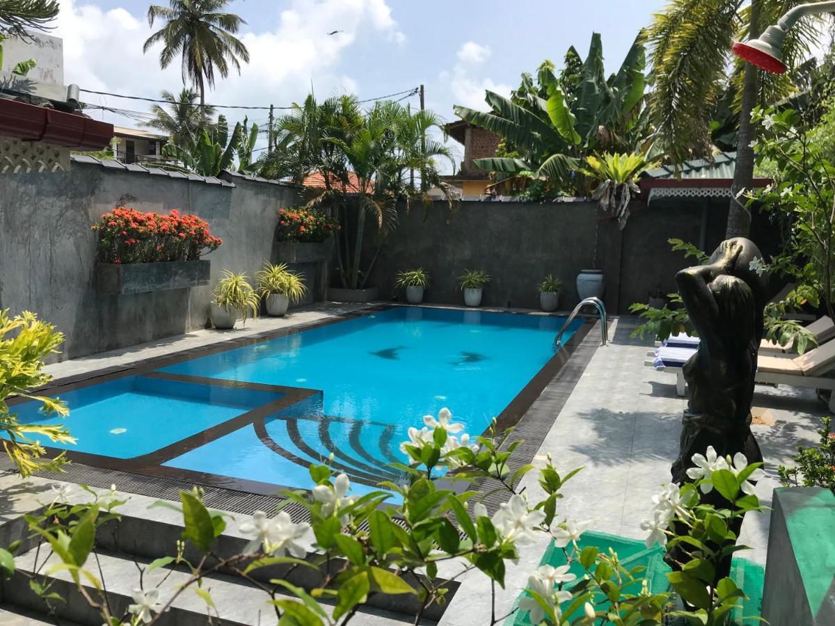 Avon Villa Хіккадува Екстер'єр фото