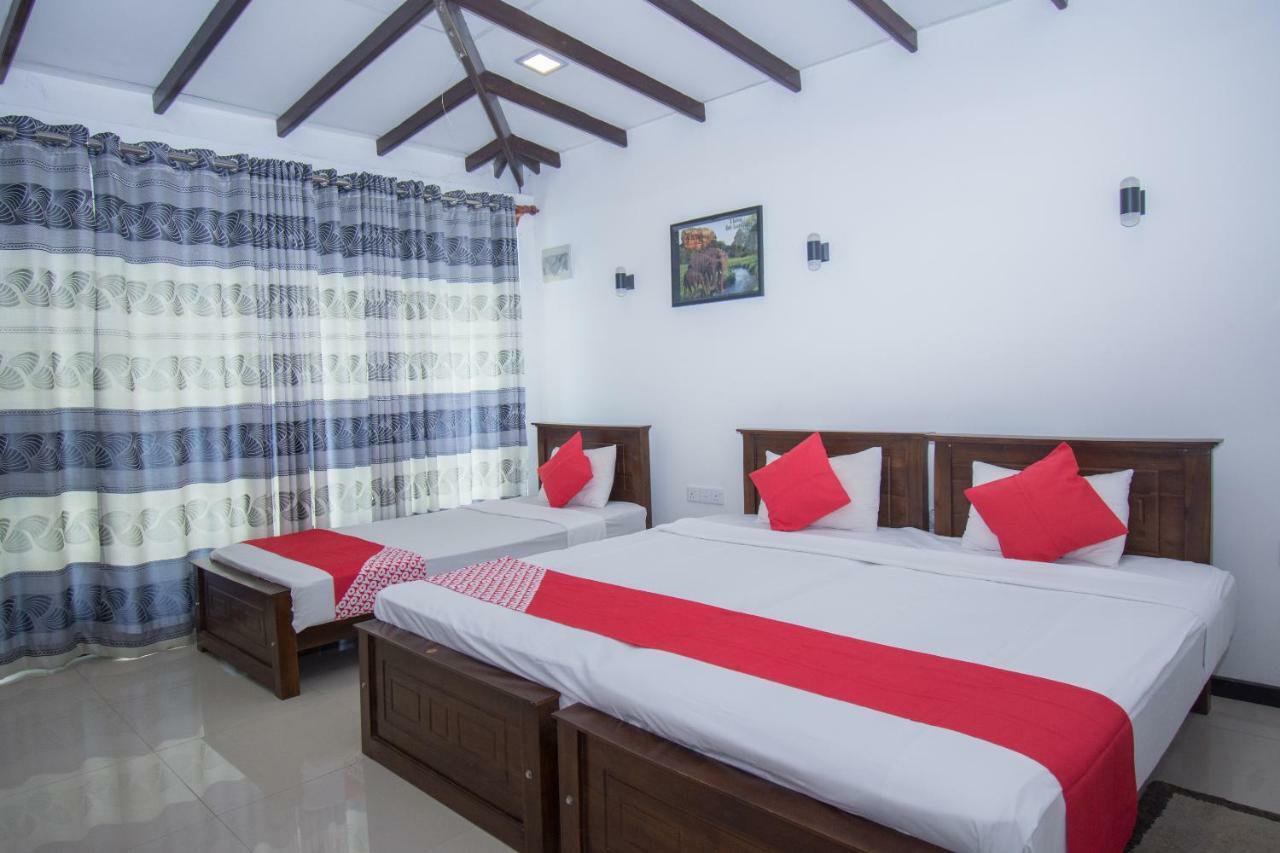 Avon Villa Хіккадува Екстер'єр фото